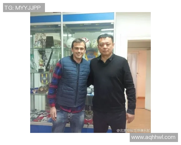 足球转会库揭秘各大俱乐部最新动态与球员交易信息分析